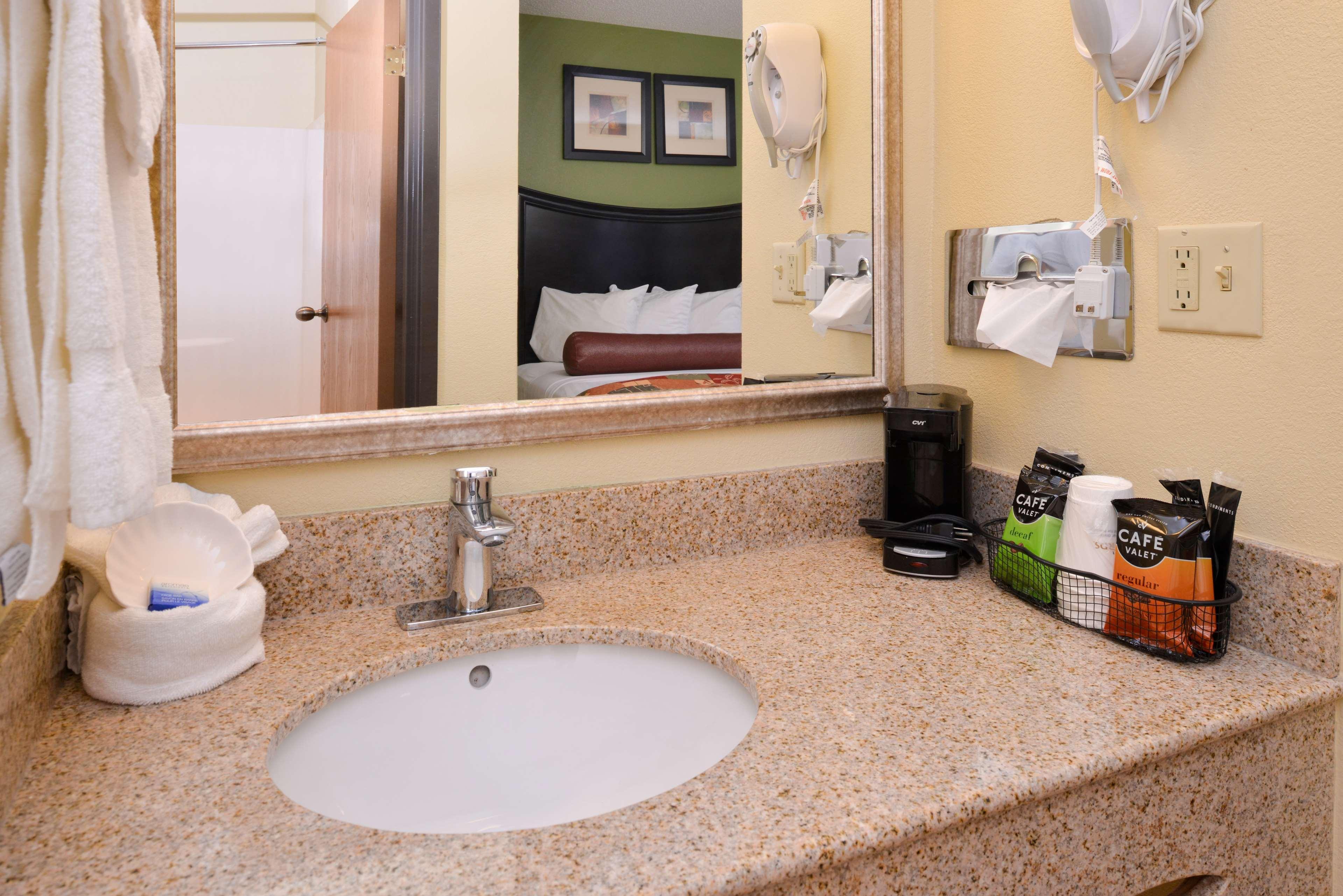 Hotel Western Inn-columbus South East 3*